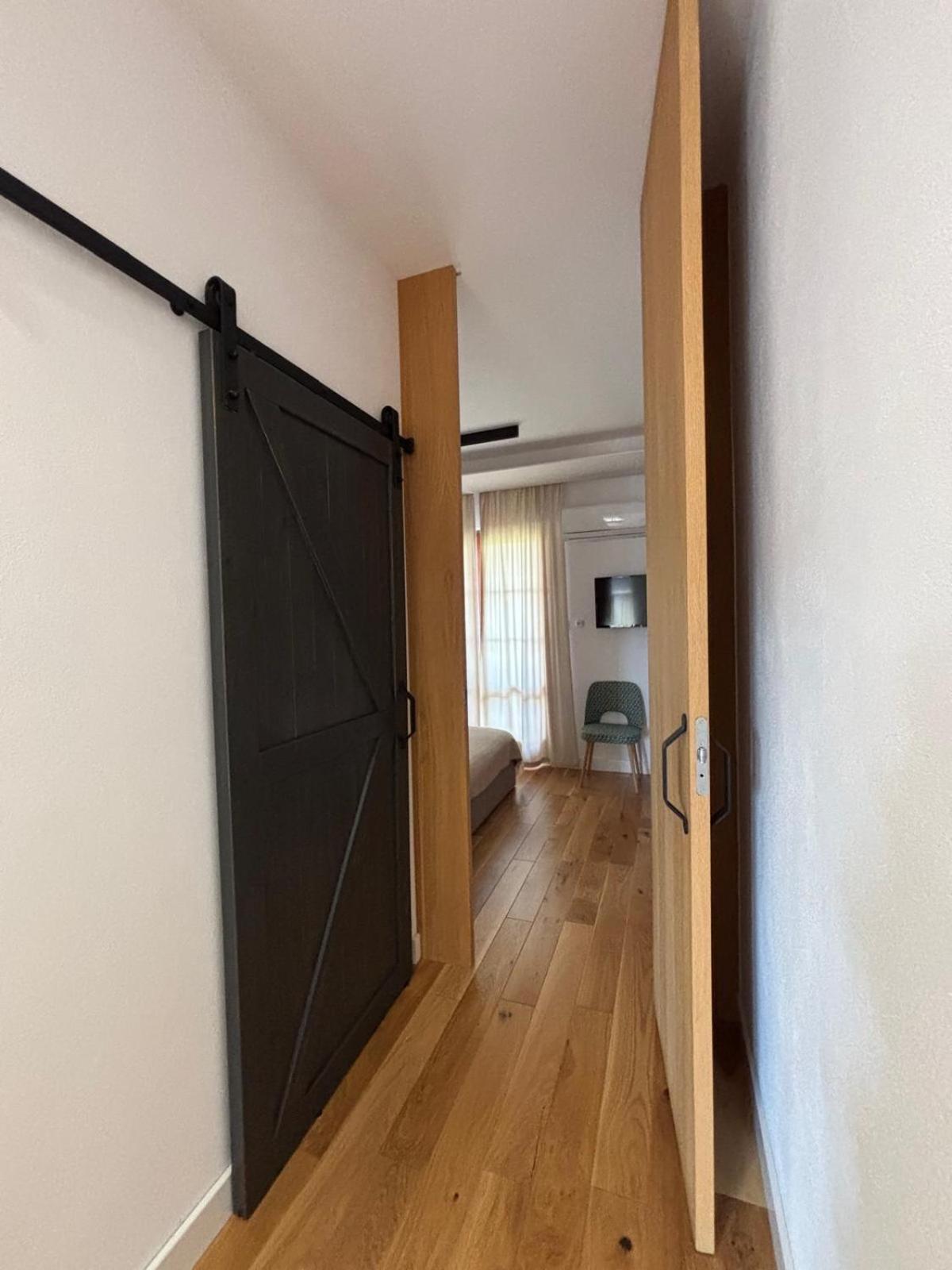 Apartman Zara 科马尔诺 外观 照片
